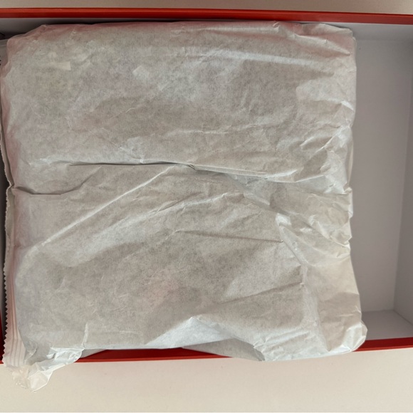 Happily Puzzle In the 80’s 1000 Piece NWT - Picture 3 of 4